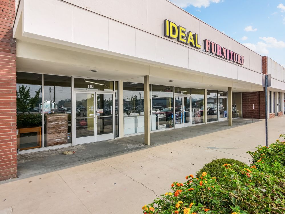 NNN Leased Retail Building - Ideal Furniture Gallery: 116 W 6th St, Hanford, CA 93230